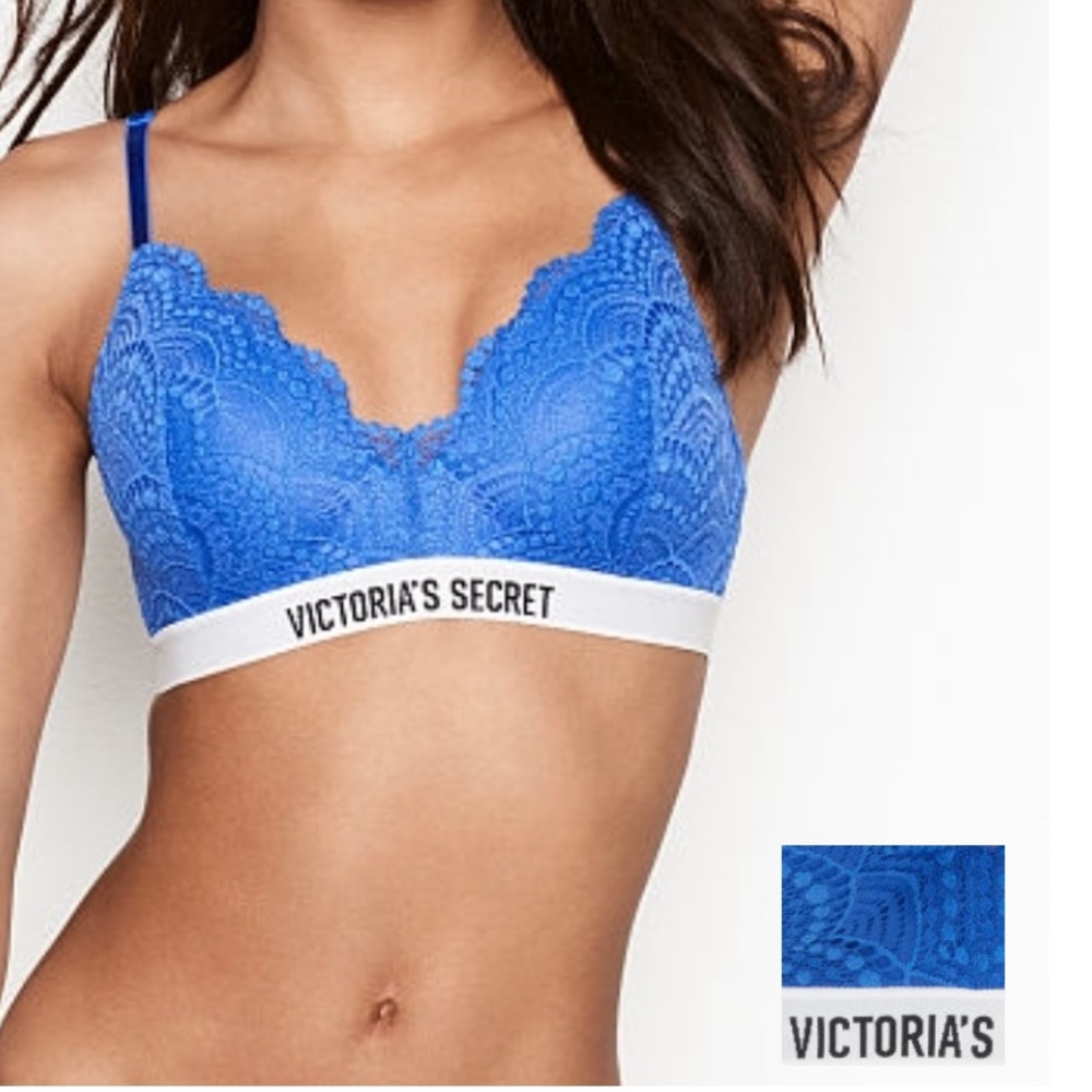 The T-shirt logo & lace lightly lined wireless bra